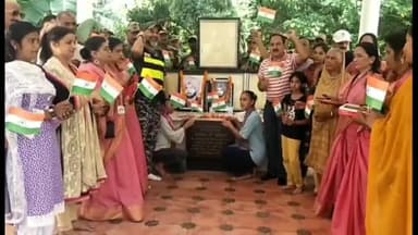 ਪਠਾਨਕੋਟ: ਪਿੰਡ ਸਿੰਬਲ ਸਕੋਲ ਵਿਖੇ ਸ਼ਹੀਦ ਕੰਵਲਜੀਤ ਸਿੰਘ ਪੋਸਟ 'ਤੇ ਸ਼ਹੀਦ ਪਰਿਵਾਰ ਸੁਰੱਖਿਆ ਪਰਿਸ਼ਦ ਅਤੇ ਮਾਤਰ ਸ਼ਕਤੀ ਸੰਗਠਨ ਨੇ ਫੌਜੀ ਵੀਰਾਂ ਦੇ ਬੰਨ੍ਹੀ ਰਖੜੀ