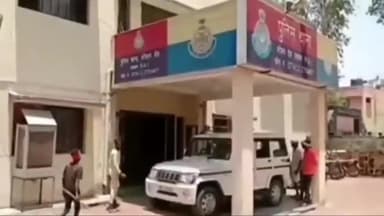 रतलाम नगर: शहर में जैन ढाबे के पास करीब पांच लोगों ने एक व्यक्ति के साथ मारपीट कर दी जान से मारने की धमकी, थाने में मामला दर्ज