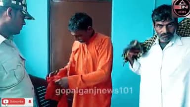 *गोपालगंज- शराब तस्करी का नायाब जुगाड़। सिलेंडर, स्टेबलाइजर, डीजे बॉक्स के बाद अब पेट पर सेलो टेप#gopalganjbihar