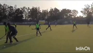 गुना नगर: संजय स्टेडियम में राष्ट्रीय खेल दिवस पर क्रीड़ा भारती और जिला हॉकी संघ ने हॉकी खेल कर मनाई मेजर ध्यानचंद की जयंती