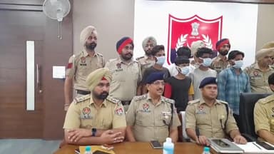 ਪਟਿਆਲਾ: SSP ਨੇ ਪੁਲਿਸ ਲਾਈਨ ਚ ਕੀਤੀ ਪ੍ਰੈੱਸ ਕਾਨਫਰੰਸ, ਅੰਨ੍ਹੇ ਕਤਲ ਦੇ ਮੁਲਜ਼ਮਾਂ ਨੂੰ ਕੀਤਾ ਕਾਬੂ