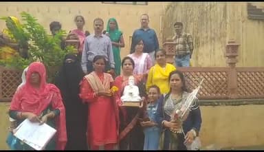 आदरणीय जयवर्धन जी के जन्मदिन के अवसर पर भगवान बुद्ध की प्रतिमा जयवर्धन जी को भेंट की