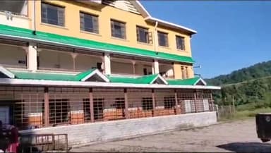 खुंडियां: बीजेपी युवा नेता रजनीश धवाला ने अंबाडा व कुराली में आपदा प्रभावितों से मिलकर जाना हाल, वितरित की राहत सामग्री