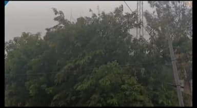 కావలి: పట్టణంలో మధ్యాహ్నం ఈదురు గాలులతో కూడిన భారీ వర్షం