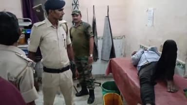 गोपालगंज: थावे रोड में दो बाईकों की टक्कर में तीन लोग जख्मी, इलाज के लिए सदर अस्पताल में पुलिस ने कराया भर्ती, हालत गंभीर।