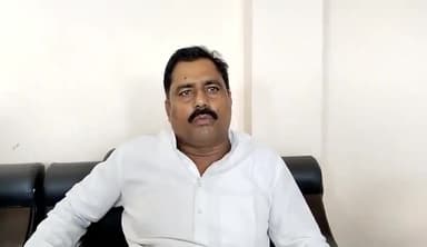 गोपालगंज: नगर थाना क्षेत्र के गोसाई टोला के रहने वाले राजेश यादव को अपराधियों के द्वारा गोली मारने का मामला आया सामने