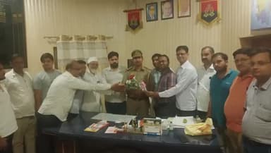 व्यापारियों ने नव नियुक्त बडौत कोतवाली प्रभारी का किया स्वागत
सन्दीप दहिया