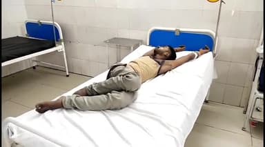 इटावा: बस स्टैंड पर अचेत अवस्था में मिले दो युवकों को जिला अस्पताल इमरजेंसी में कराया गया भर्ती, पुलिस को दी गई सूचना