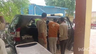 बांदा: कताई मिल के पास चार पहिया और बाइक की हुई टक्कर बाइक सवार दो लोग हुए घायल 112 पुलिस ने जिला अस्पताल में कराया भर्ती