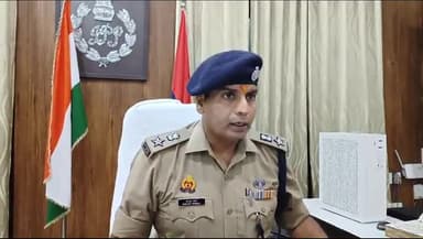 इटावा: सैफई में पति पत्नी के झगडे पर पहुंची डायल 112 पुलिस टीम पर पथराव कर देने के संबंध  मे वरिष्ठ पुलिस अधीक्षक ने दी जानकारी