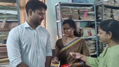 प्रयागराज: पीसीएस जे की परीक्षा मे यूपी में दूसरा स्थान हासिल करने वाले प्रयागराज के शिशिर यादव ने  पेरेंट्स को दिया सफलता का श्रेय