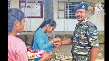 बगहा: वाल्मीकी नगर में बहनों ने एसएसबी जवानों को बांधी राखी, मनाया त्योहार