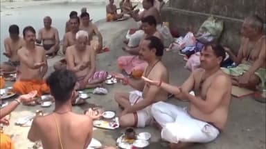 नागदा: चंबल नदी के तट पर सर्व ब्राह्मण महासभा द्वारा श्रावणी उपाकर्म का किया गया आयोजन