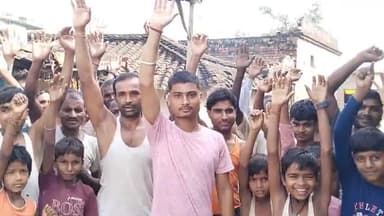 नानपारा: चंदेला कला गांव में एक सप्ताह पूर्व जला था 16 केवी का ट्रांसफार्मर, ग्रामीणों ने नारेबाज़ी करते हुए किया प्रदर्शन