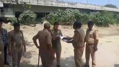 मुरादाबाद: लोको शेड पुल के नीचे पड़ी मिली अज्ञात बॉडी पुलिस ने मौके पर पहुंचकर बॉडी को पीएम के लिए भेजा