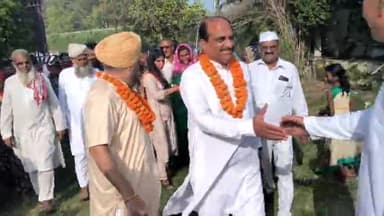 करनाल: बाजीगर बस्ती में पूर्व मुख्यमंत्री भूपेंद्र सिंह हुड्डा के कार्यक्रम को लेकर जिला संयोजक कांग्रेस त्रिलोचन ने की जनसभा