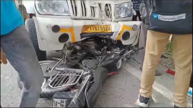 सहारनपुर: देहरादून रोड स्थित कैलाशपुर निकट तेज रफ्तार से आ रहे दो बाइक सवार युवक पिकअप गाड़ी से टकराए गंभीर रूप से घायल
