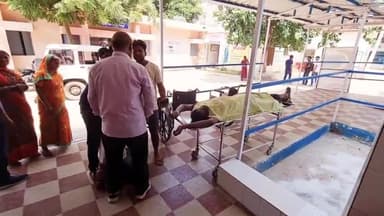 जमुई: कटौना के पास बाइक सवार हुआ बेहोश बेहोशी के हालात में पिता ने लाया सदर अस्पताल युवक को डॉक्टर ने किया मृत घोषित