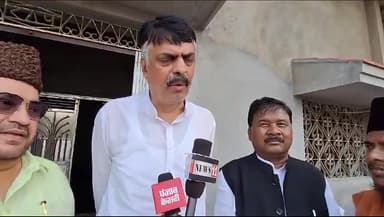 बगोदर: कांग्रेस के प्रदेश अध्यक्ष राजेश ठाकुर ने  कहा  कि INDIA  गठबंधन प्रत्याशी  बेबी देवी भारी वोटो से जितेगी