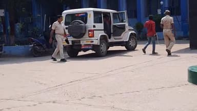 रामगढ़ चौक: महीसोना गांव से शराब के नशे में एक 30 वर्षीय व्यक्ति को तेतरहाट थाना की पुलिस ने किया गिरफ्तार