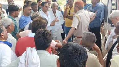 तालेड़ा: बिजली कटौती की समस्या को लेकर किसानों ने नमाना ग्रेड पर दिया धरना, कनिष्ठ अभियंता ने दिया 7 दिन का आश्वासन