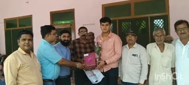 मोदीनगर: विद्यापुर गांव निवासी अखिल ने पीसीएस जे की परीक्षा पास कर क्षेत्र का नाम रोशन किया,बधाई देने का दौर जारी