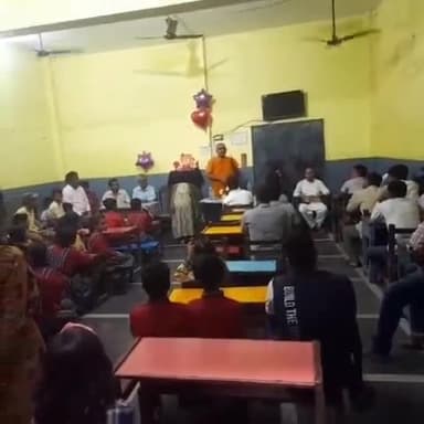 बिसौली: राष्ट्रीय दलित पिछड़ा फेडरेशन के तत्वाधान में ललई सिंह यादव की 112वीं जयंती बिसौली अदीव इस्लामिया पब्लिक स्कूल में मनाई