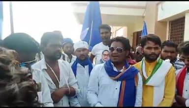 सागर जिला की खुरई विधानसभा के ग्राम बरोदिया में हुए दलित हत्याकांड के विरोध में बहुजन भीम आर्मी ने दिया ज्ञापन 
#devraj