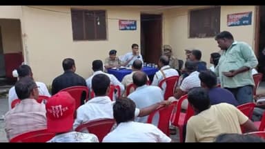 उतरौला: SDM व क्षेत्राधिकारी उतरौला के द्वारा आगामी त्यौहारों को सकुशल संपन्न कराने की दृष्टिगत थाना रेहरा के पेहर चौकी मे की गई