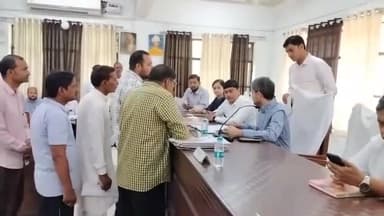 कैराना: डीएम रवींद्र सिंह की अध्यक्षता में कैराना तहसील सभागार में संपूर्ण समाधान दिवस का हुआ आयोजन