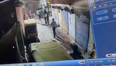 ग्वालियर गिर्द: बृज विहार कॉलोनी में दो गुटों के बीच मारपीट और पथराव का वीडियो हुआ वायरल, क्रॉस मामला दर्ज