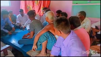 नुआंव: कैमूर में 3 सितंबर को RLJD के राष्ट्रीय अध्यक्ष उपेंद्र कुशवाहा के आगमन को लेकर नुआंव में पार्टी कार्यकर्ताओं कीहुइ बैठक