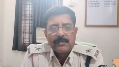 सूरजगढ़: पुलिस इंस्पेक्टर ने अपने कार्यालय कक्ष में मासिक अपराध गोष्ठी का किया आयोजन