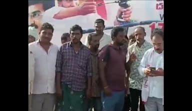 కావలి: పట్టణంలోని ఉదయగిరి బ్రిడ్జి సెంటర్లో జనసేన నాయకుల ఆందోళన