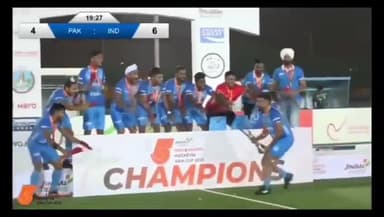 हॉकी एशिया कप 2023 के फाइनल मुकाबले में भारत ने पाकिस्तान को पेनल्टी शूट आउट में 2-0 से हरा शानदार जीत दर्ज की है। सभी को बधाई। यह भारतीय हॉकी टीम की बहुत बड़ी जीत है।

#Hockey5sAsiaCup #HockeyIndia