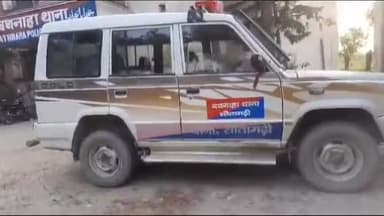 बथनाहा: दोस्तपुर झंडा चौक शराब के साथ बाइक सवार तस्कर गिरफ्तार