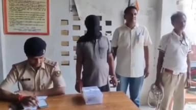 लखीसराय: घोंघसा पुल के समीप से देसी कट्टा के साथ एक युवक को पुलिस ने किया गिरफ्तार