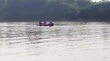 नरसिंहपुर: घूरपुर घाट में डूबे हुए व्यक्ति का 16 घंटे बाद भी नहीं मिल सका सुराग, पुलिस कर रही रेस्क्यू