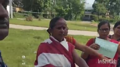 डुमरांव: पोषण माह के तहत डुमरांव प्रखंड कार्यालय में आगनवाड़ी सेविकाओं को दिलाई गई शपथ