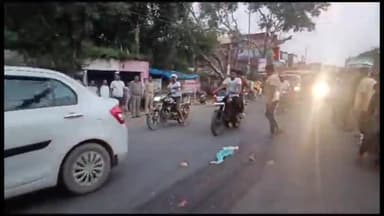 शाहगंज: खेतासराय नगर के पोस्ट ऑफिस के सामने ट्रक की चपेट में आने से बाइक सवार महिला की हुई मौत, जांच में जुटी पुलिस