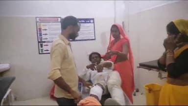 टीकमगढ़: भगवंतपुरा तिगैला के पास बस की टक्कर से एक व्यक्ति गंभीर रूप से हुआ घायल, ज़िला अस्पताल लेकर पहुंची 100 डायल