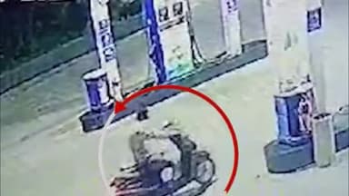 उज्जैन ग्रामीण: उज्जैन जिले के इंगोरिया में एक पेट्रोल पंप पर दो बदमाशों ने लूट की वारदात को अंजाम दिया