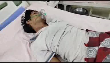 बरेली: बिथरी चैनपुर थाना क्षेत्र के रहने वाले एक व्यक्ति ने बेरोज़गारी को लेकर लगाई फांसी, जिला अस्पताल में कराया गया भर्ती