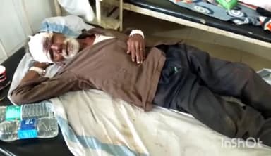 लिधौरा: नोपारा गांव के पास टैक्सी से गिरकर बुजुर्ग हुआ घायल, जिला अस्पताल में भर्ती