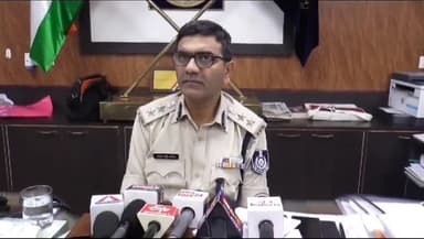 ग्वालियर गिर्द: शिरोल हाईवे पर स्थित होटल ऋतुराज के कर्मचारी ने महिला को मारा चाकू, एसएसपी राजेश चंदेल ने दी जानकारी