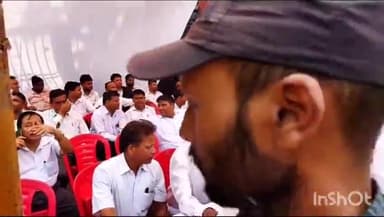 बिजनौर: उत्तर प्रदेश बार काउंसिल के आह्वान पर हापुड़ में हुए वकीलों पर लाठी चार्ज के विरोध में बिजनौर के अधिवक्ताओं ने की हड़ताल