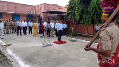 बिजनौर: बिजनौर के नवागत जिलाधिकारी अंकित कुमार अग्रवाल ने कोषागार पहुंचकर विधिवत रूप से किया कार्यभार ग्रहण