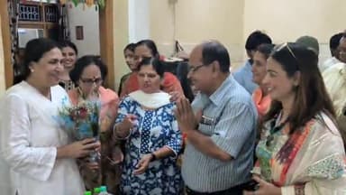 करनाल: पूर्व सीएम भूपेंद्र सिंह हुड्डा के कार्यक्रम को लेकर सेक्टर-8 में आयोजित एक जनसभा में पहुंची पूर्व विधायक सुमिता सिंह