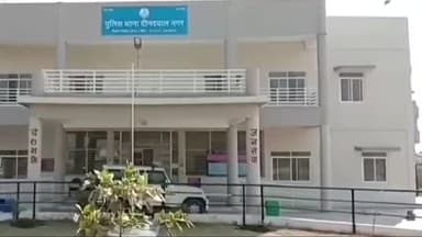 रतलाम नगर: पैसों के लेनदेन को लेकर डोंगरे नगर कॉलोनी में एक युवक ने दूसरे युवक के साथ की मारपीट, जान से मारने की दी धमकी