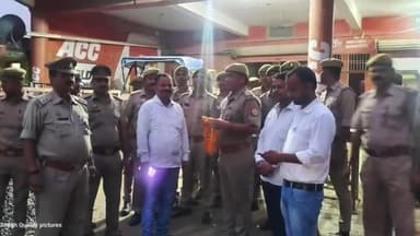 उतरौला: ऑपरेशन त्रिनेत्र के तहत सीसीटीवी कैमरा लगवाने वाले त्रिनेत्र-मित्र को थाना कोतवाली उतरौला के पुलिस ने किया सम्मानित